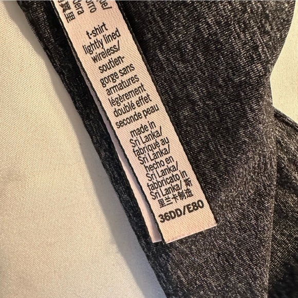 Victoria’s Secret Bras THE T-SHIRT Lightly Lined Wireless Bra size 36DD (b5 - Picture 4 of 5